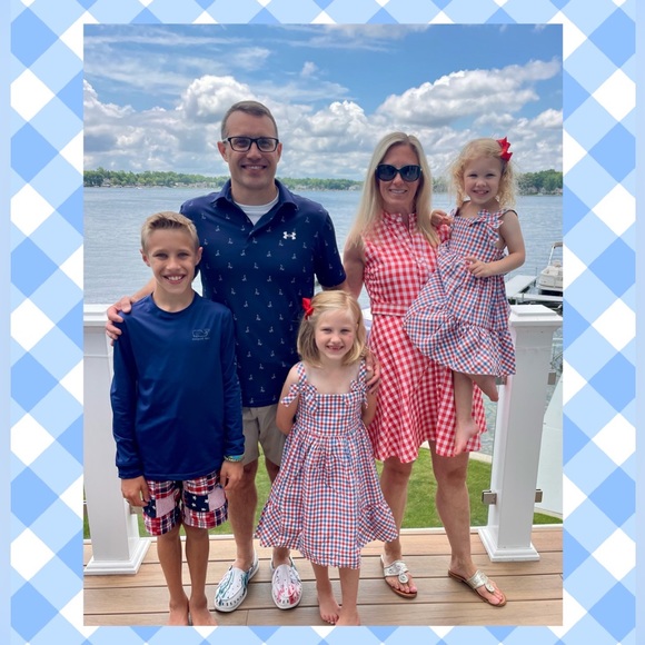 🎀 Meet Your Posher! 🎀 - Picture 1 of 1